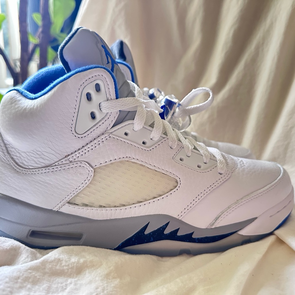 Jordan 5 Retro White and Blue Sneakers